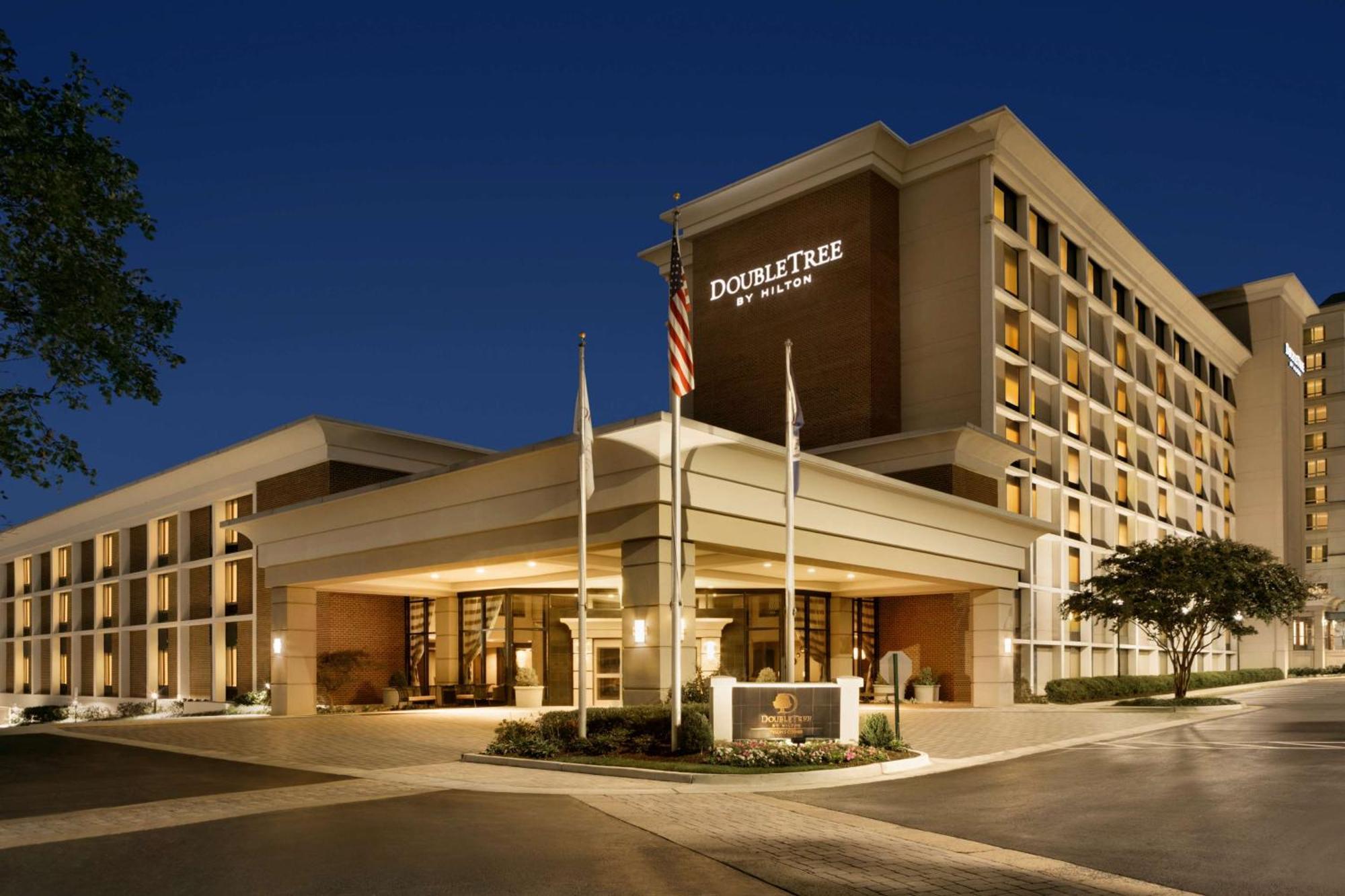 Hotel Doubletree By Hilton Mclean Tysons Tysons Corner Exterior foto